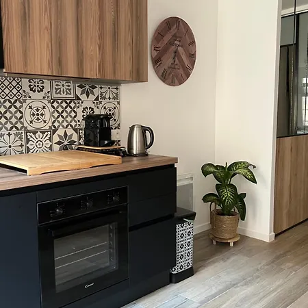 Au Coeur Du Vieil Apartamento Antibes
