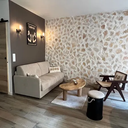Au Coeur Du Vieil Apartamento